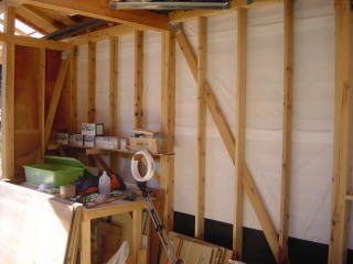 手作り小屋の内装と棚作り