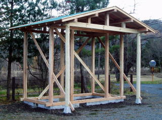 木製物置小屋の建て方終了